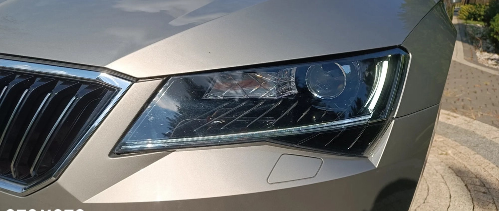 Skoda Superb cena 79900 przebieg: 200234, rok produkcji 2017 z Wyszków małe 154